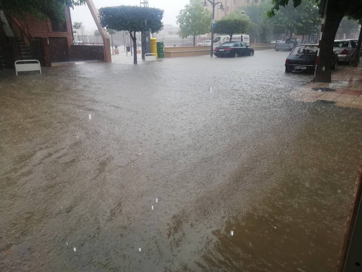 Las precipitaciones sirvieron para extinguir un conato de incendio en la Sierra de Sopalmo, originado por los rayos de una tormenta