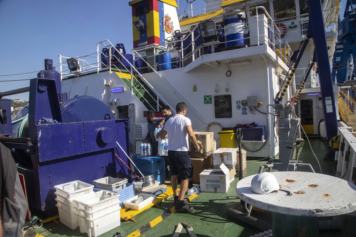 Científicos del IEO y de la Universidad de Alicante documentan la existencia de especies vulnerables en los montes submarinos de Torrevieja a Águilas para impulsar su protección