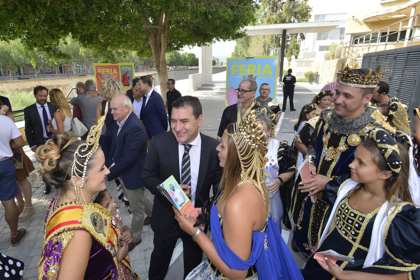 La gran inauguración del paseo fluvial 'Murcia Río' será este sábado, con malabaristas y atracciones de circo, música, danza, animación infantil y esgrima