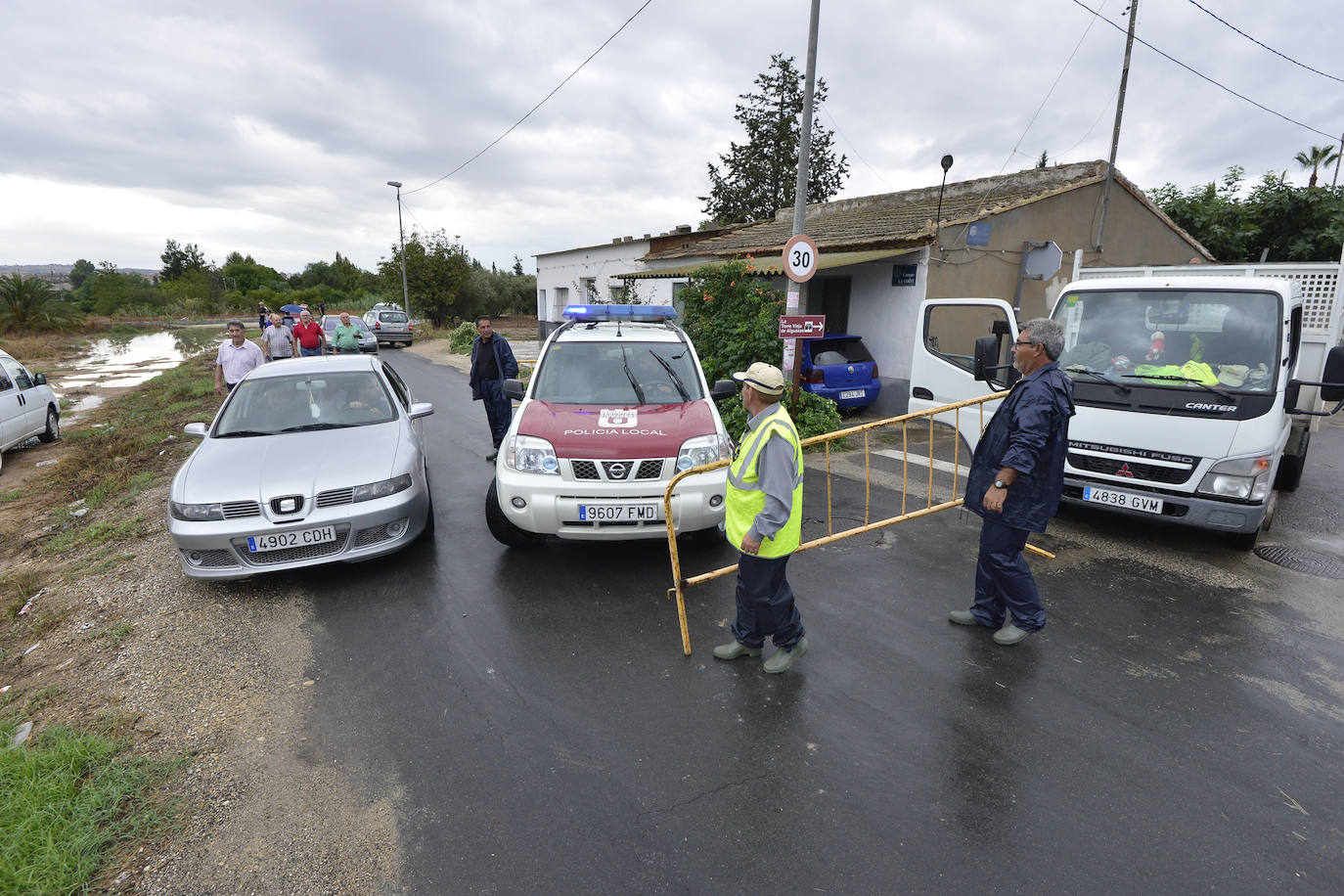 Ocho vías permanecen cortadas en pedanías de Lobosillo, Avileses, Cabezo de Torres y Torreagüera y en los barrios de Espinardo y Churra