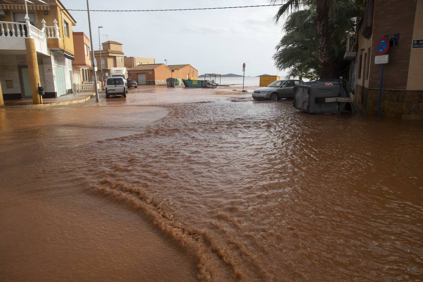 El centro de Cartagena y Los Urrutias también sufrieron notablemente los efectos de las inundaciones