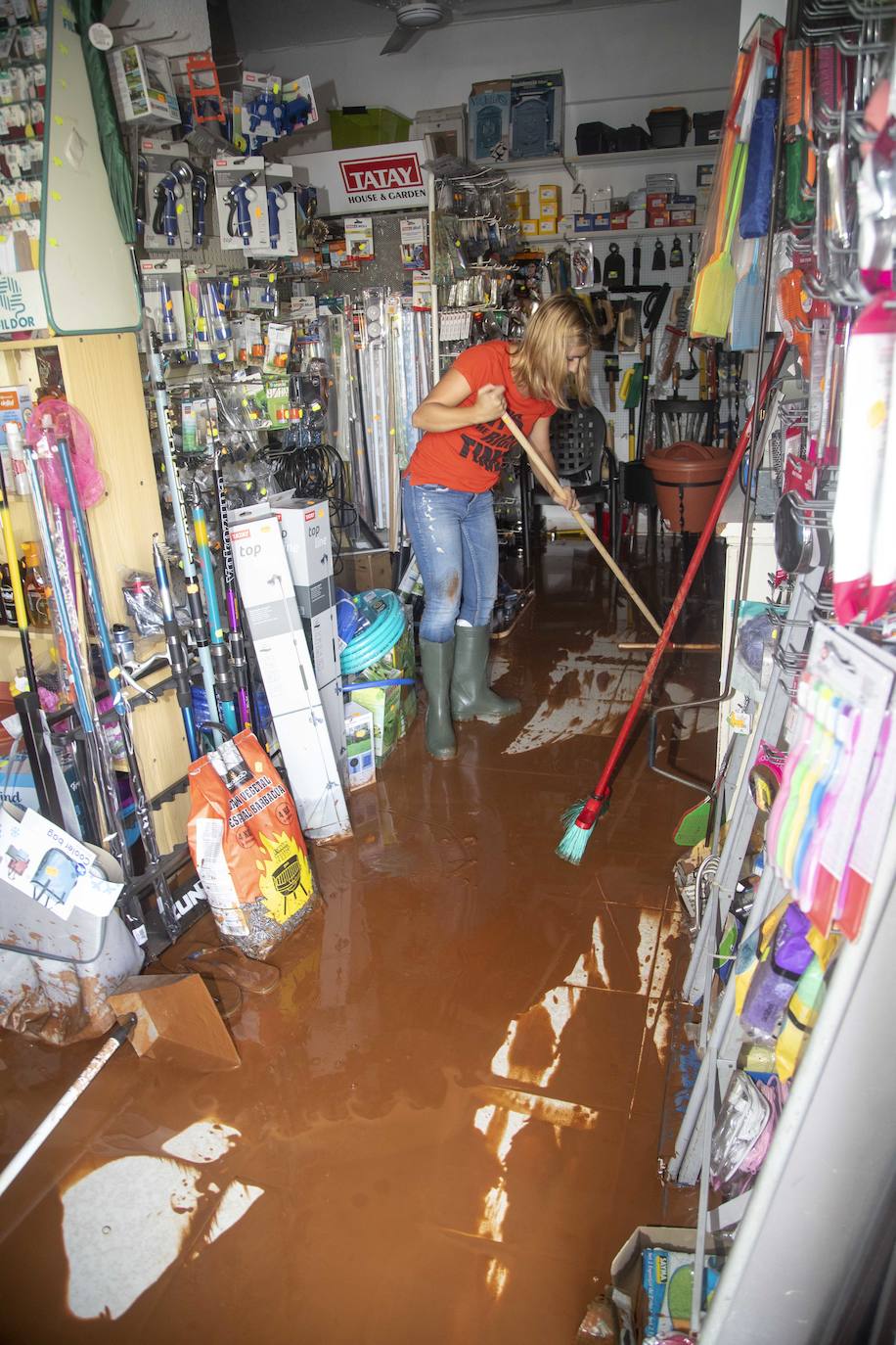 El centro de Cartagena y Los Urrutias también sufrieron notablemente los efectos de las inundaciones