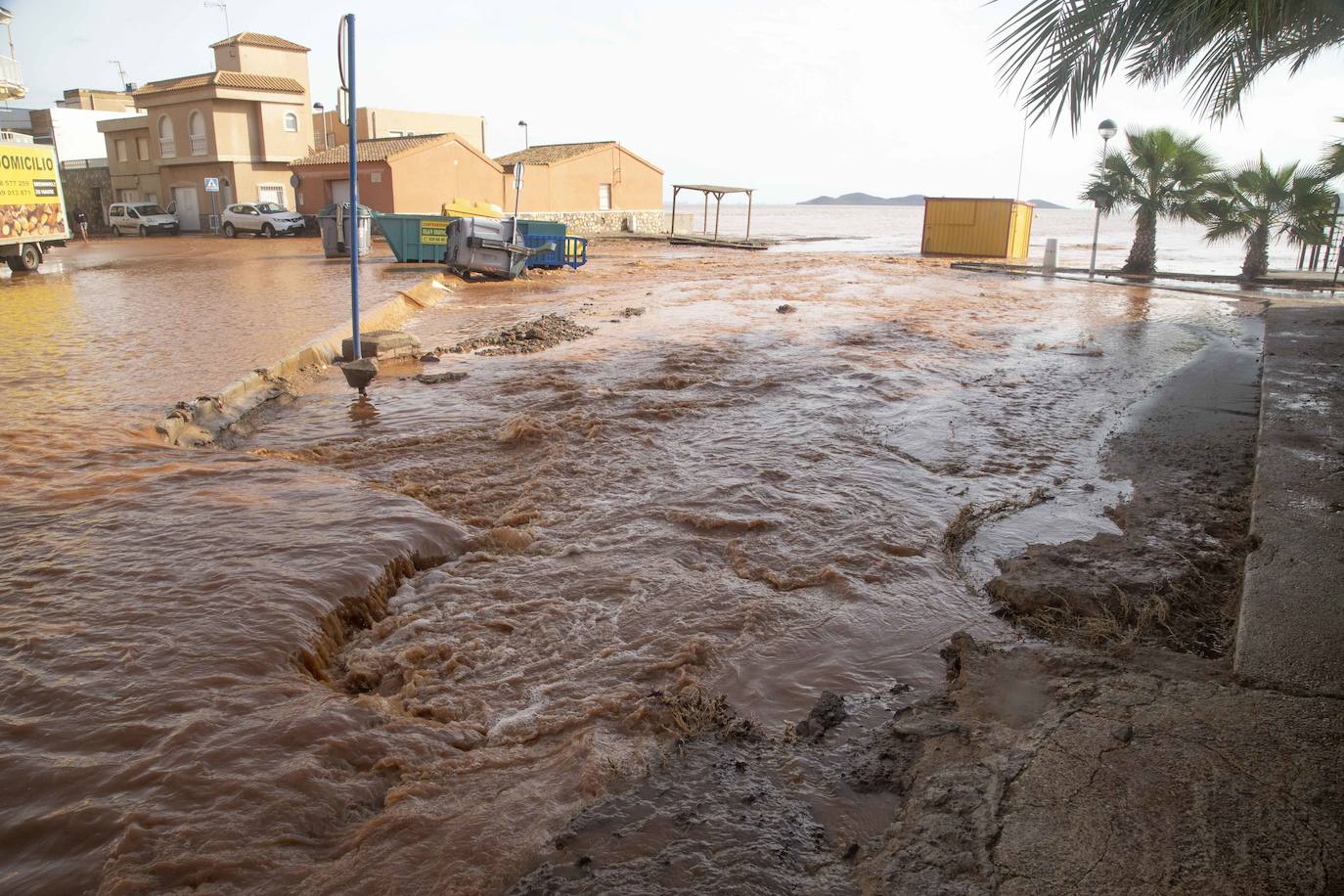 El centro de Cartagena y Los Urrutias también sufrieron notablemente los efectos de las inundaciones