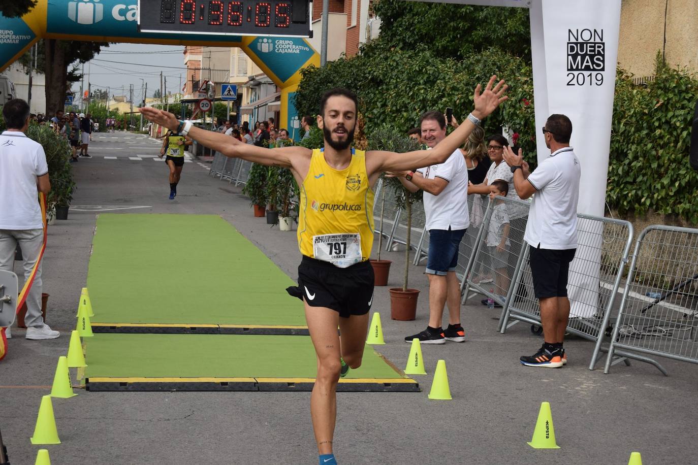 El atleta del Grupo Alcaraz se lleva la XXVII Carrera Popular de la pedanía murciana con un tiempo de 36:06 minutos, por los 43:42 para la corredora del Bathco Running Team