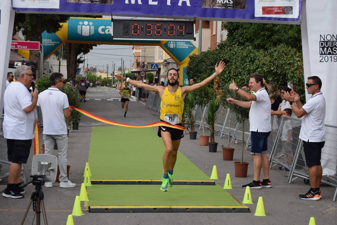 El atleta del Grupo Alcaraz se lleva la XXVII Carrera Popular de la pedanía murciana con un tiempo de 36:06 minutos, por los 43:42 para la corredora del Bathco Running Team