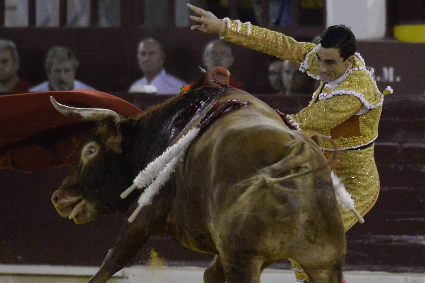 El de la Puebla y el de Lorca salen a hombros en una tarde de vacío para El Juli; la corrida de Daniel Ruiz estuvo en tipo aunque no embistió como la del año pasado