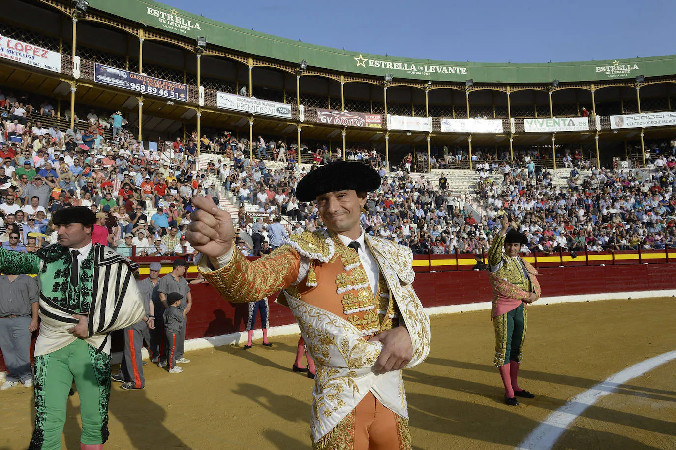 El de la Puebla y el de Lorca salen a hombros en una tarde de vacío para El Juli; la corrida de Daniel Ruiz estuvo en tipo aunque no embistió como la del año pasado