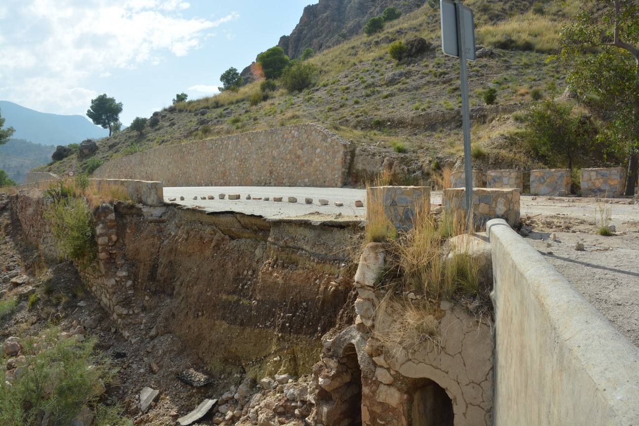 El Ayuntamiento de Cieza ha aprobado solicitar al Consejo de Ministros la declaración de su término Municipal así como del resto de municipios de la Región afectados, como zona afectada gravemente por una emergencia de protección civil.