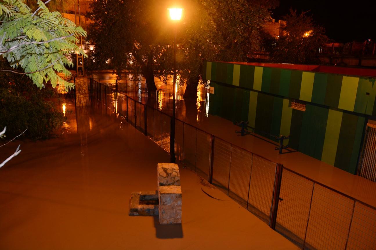 El Ayuntamiento de Cieza ha aprobado solicitar al Consejo de Ministros la declaración de su término Municipal así como del resto de municipios de la Región afectados, como zona afectada gravemente por una emergencia de protección civil.