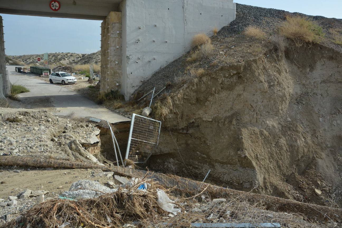 El Ayuntamiento de Cieza ha aprobado solicitar al Consejo de Ministros la declaración de su término Municipal así como del resto de municipios de la Región afectados, como zona afectada gravemente por una emergencia de protección civil.