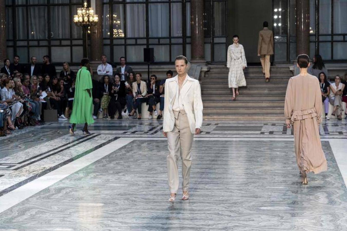  Victoria Beckham presenta su colección Primavera/Verano 2020 en la Fashion Week de Londres