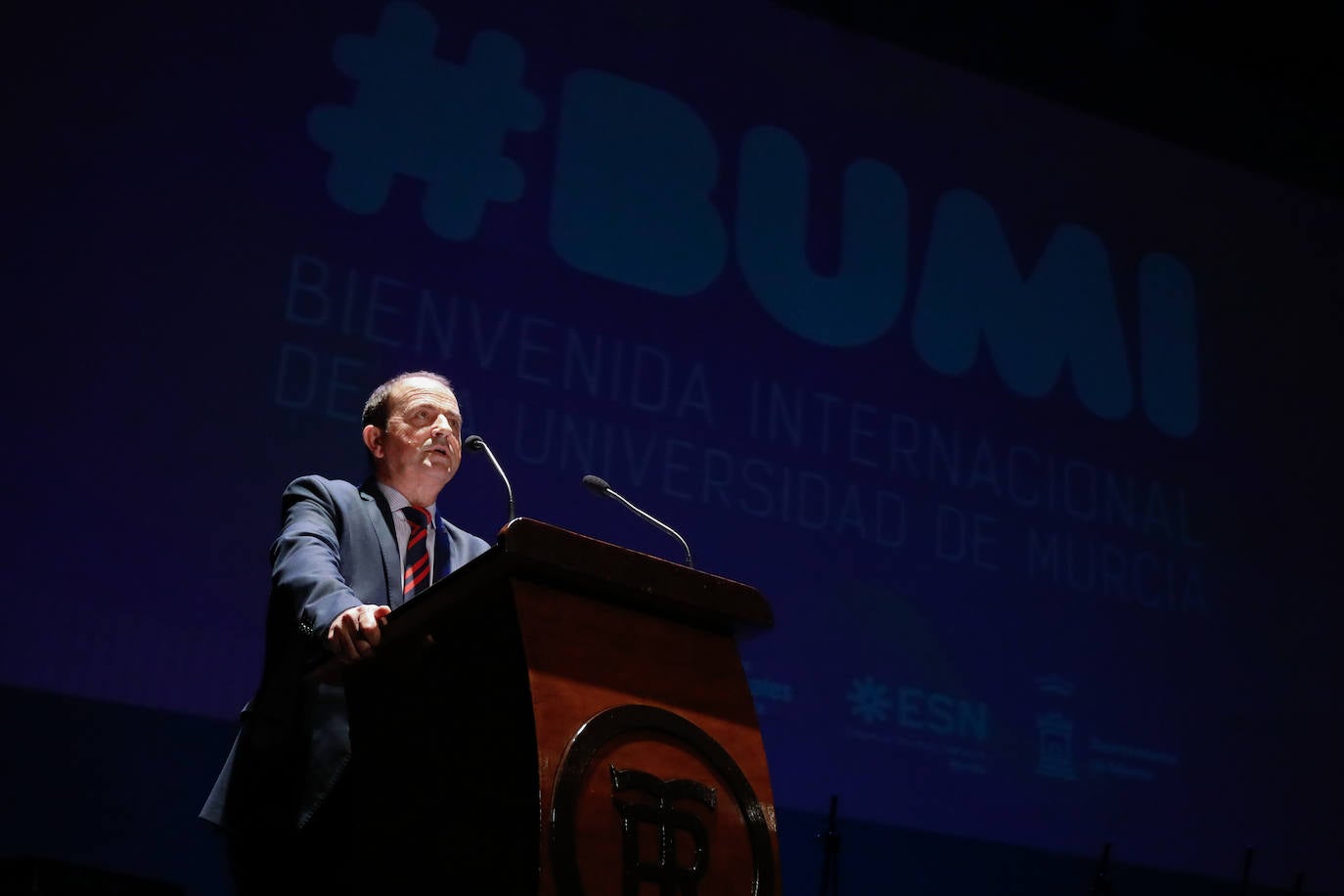 Hasta el 6 de octubre tendrán lugar actividades con las que los nuevos alumnos podrán conocer la institución y la Región. Entre ellas, se incluyen visitas turísticas por Murcia y Cartagena, descenso por del río Segura y noche de tapas, entre otras