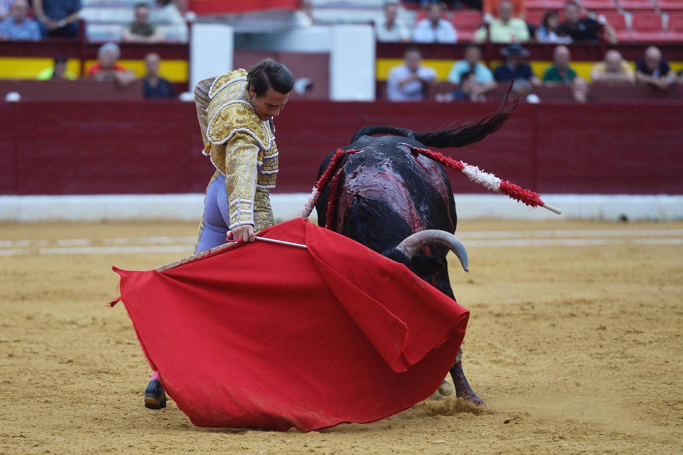 Fotos: Debut y puerta grande para José María trigueros
