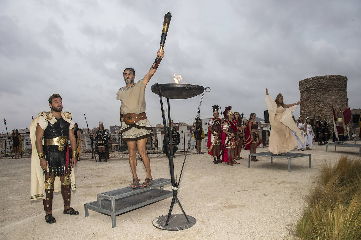 La Ruta Iter Ignis comenzó en Cabo de Palos y reunió a una veintena de relevistas.