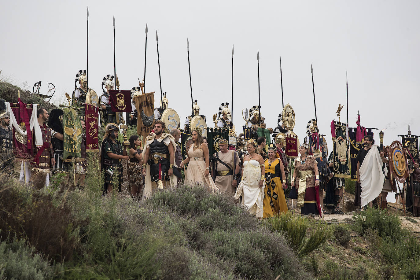 La Ruta Iter Ignis comenzó en Cabo de Palos y reunió a una veintena de relevistas.