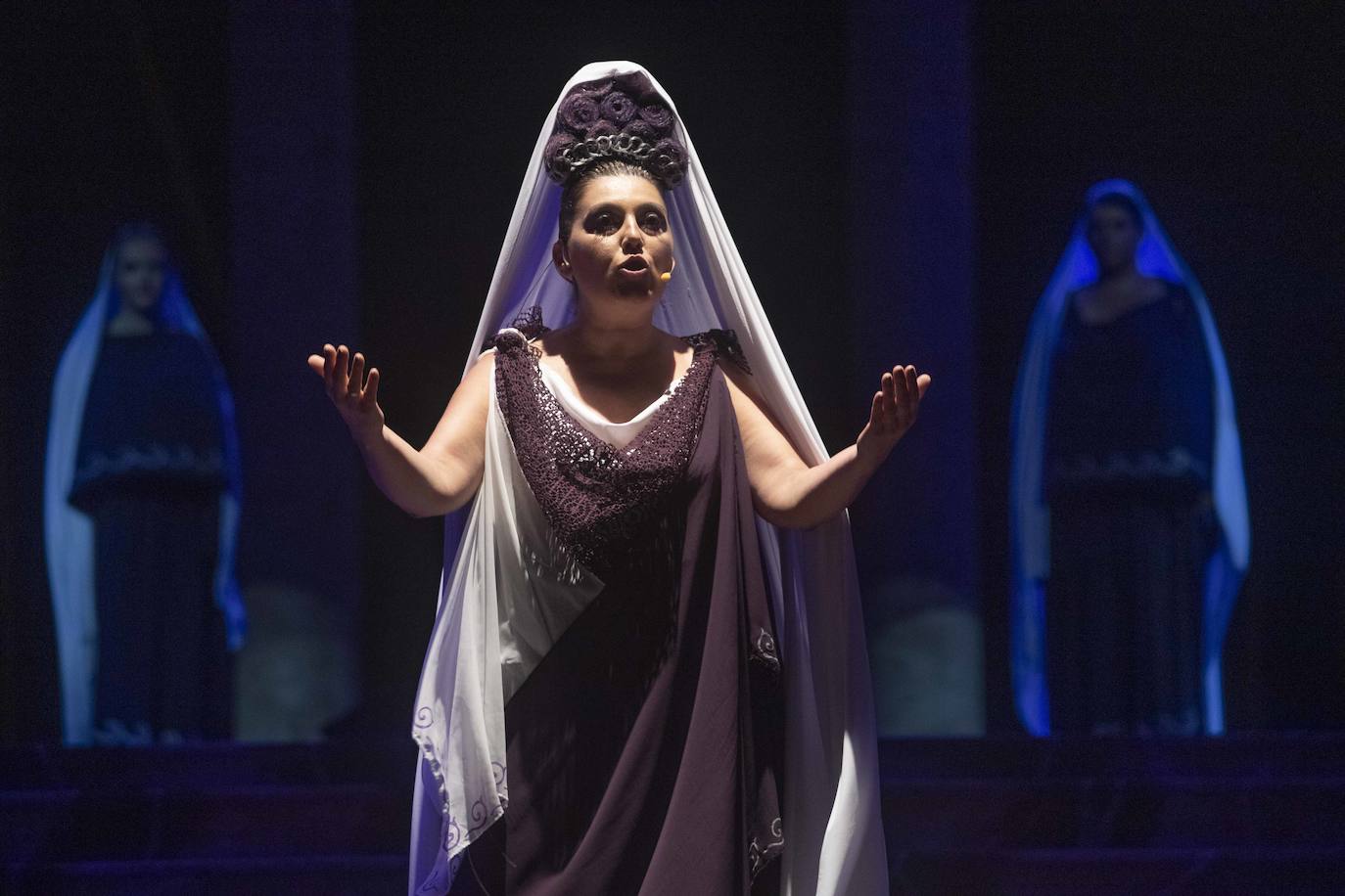 La participación de más de 500 actores aumentó la espectacularidad del acto, ante 1.500 asistentes.