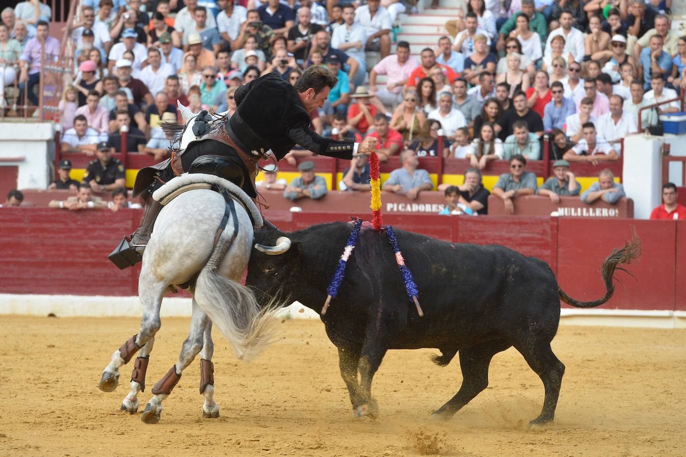 Fotos: Corrida de rejones de la Feria Taurina de Murcia 2019