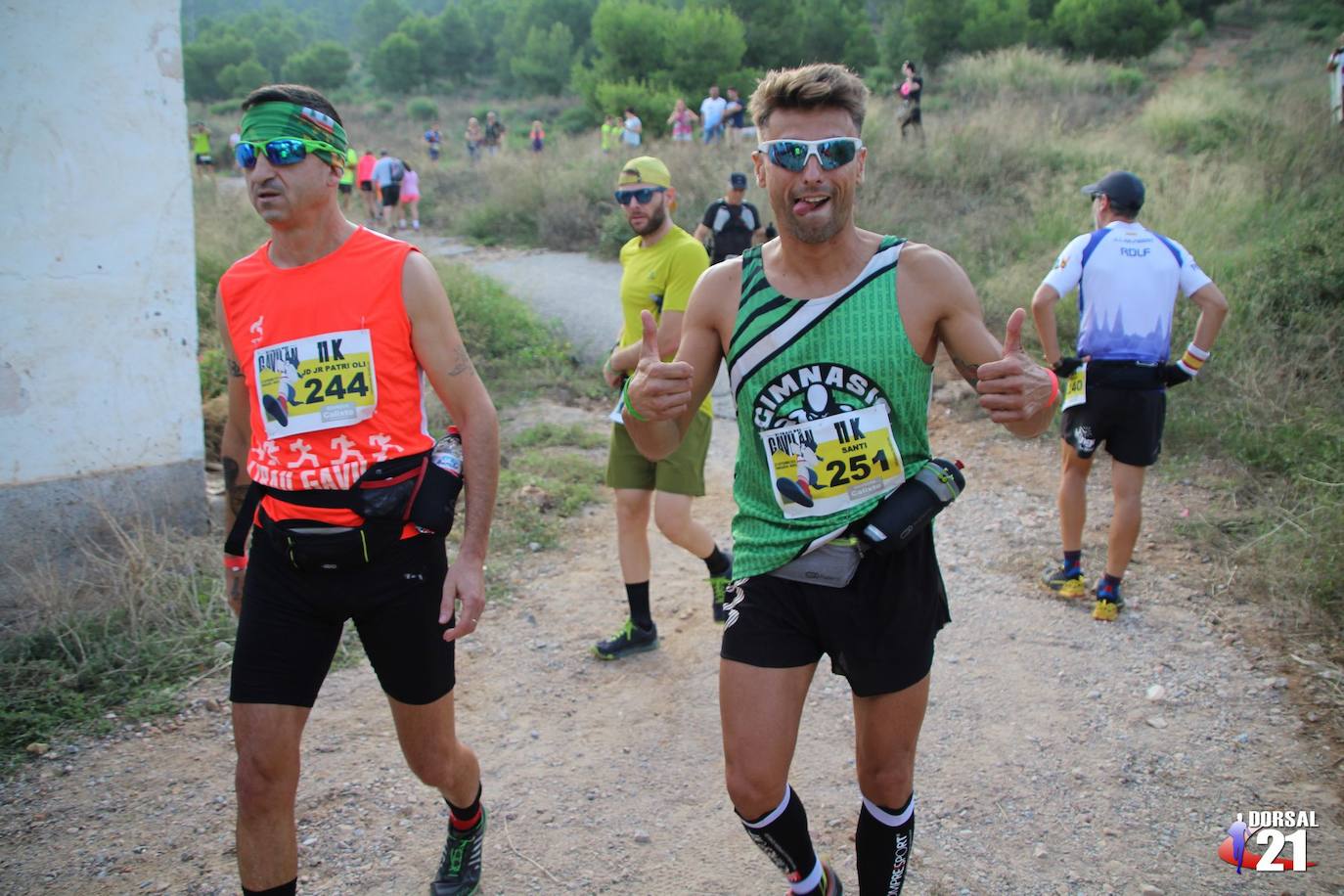 El atleta del Mobel Automenor Running Team Alfonso De Moya se lleva el VI Trail del Gavilán con un tiempo de 2:19:21 en los 22 kilómetros, por los 2:43:57 para su compañera de club Ana Isabel Cánovas