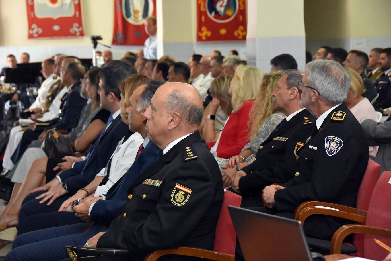 El presidente del Grupo Fuertes muestra su satisfacción de habe realizado el servicio militar en dicho lugar durante la apertura del curso escolar 2019/2020 de la Escuela Militar de Paracaidismo Méndez Parada