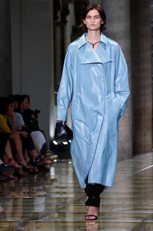 Los diseños Primavera/Verano 2020 de Bottega Veneta desfilan en la London Fashion Week