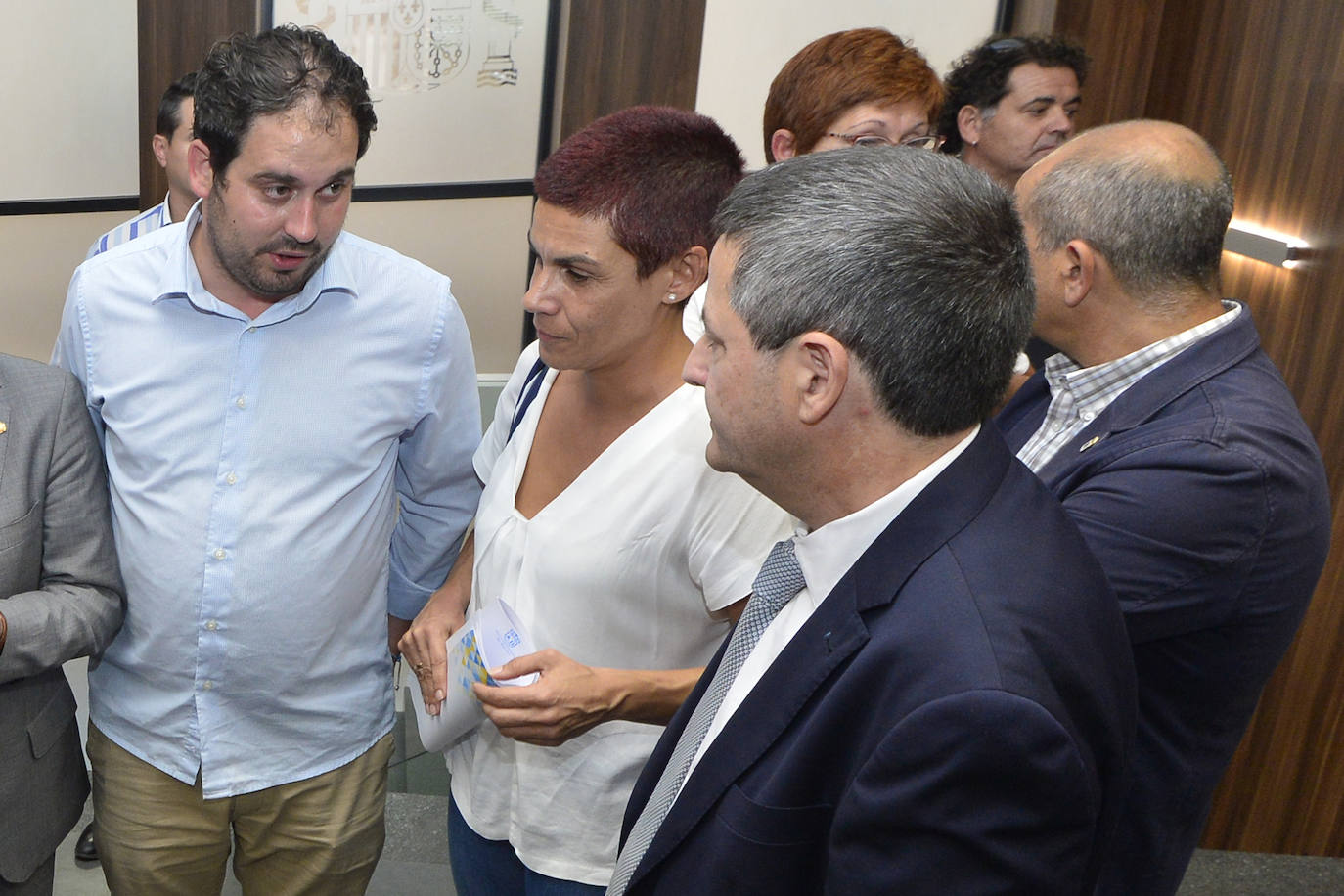 Los 45 alcaldes de los municipios de la Región acudieron a la reunión convocada por la Delegación de Gobierno para tratar cuestiones relativas al Decreto Extraordinario de Ayudas tras la DAN