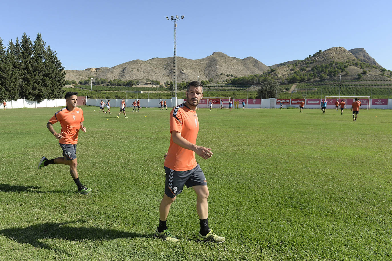 Fotos: El Real Murcia entrena en Cobatillas