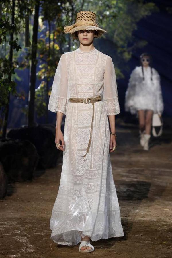 Dior inaugura la pasarela de la París Fashion Week con los diseños de Maria Grazia Chiuri de Primavera/Verano 2020