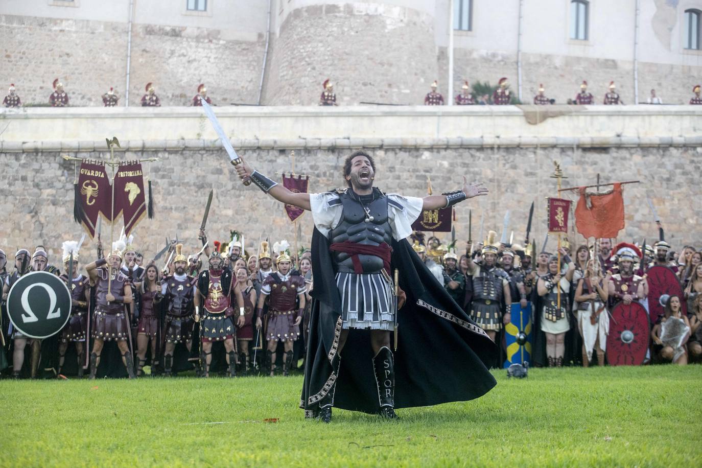 La Batalla entre carthagineses y romanos deleita a más de 5.000 personas, con una puesta en escena con más luchas cuerpo a cuerpo
