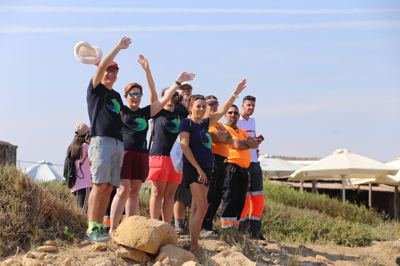 Cuatro nadadoras del Club Master Madrid completan una travesía entre Mazarrón y Águilas para llamar la atención sobre las basuras marinas y la contaminación de los océanos