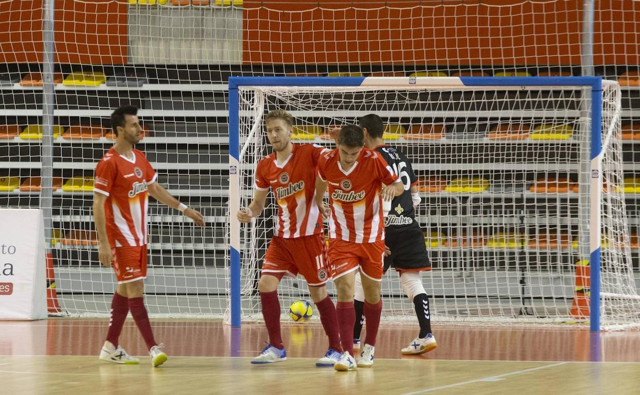 Bateria anima a Mellado tras su fallo en el 0-1.