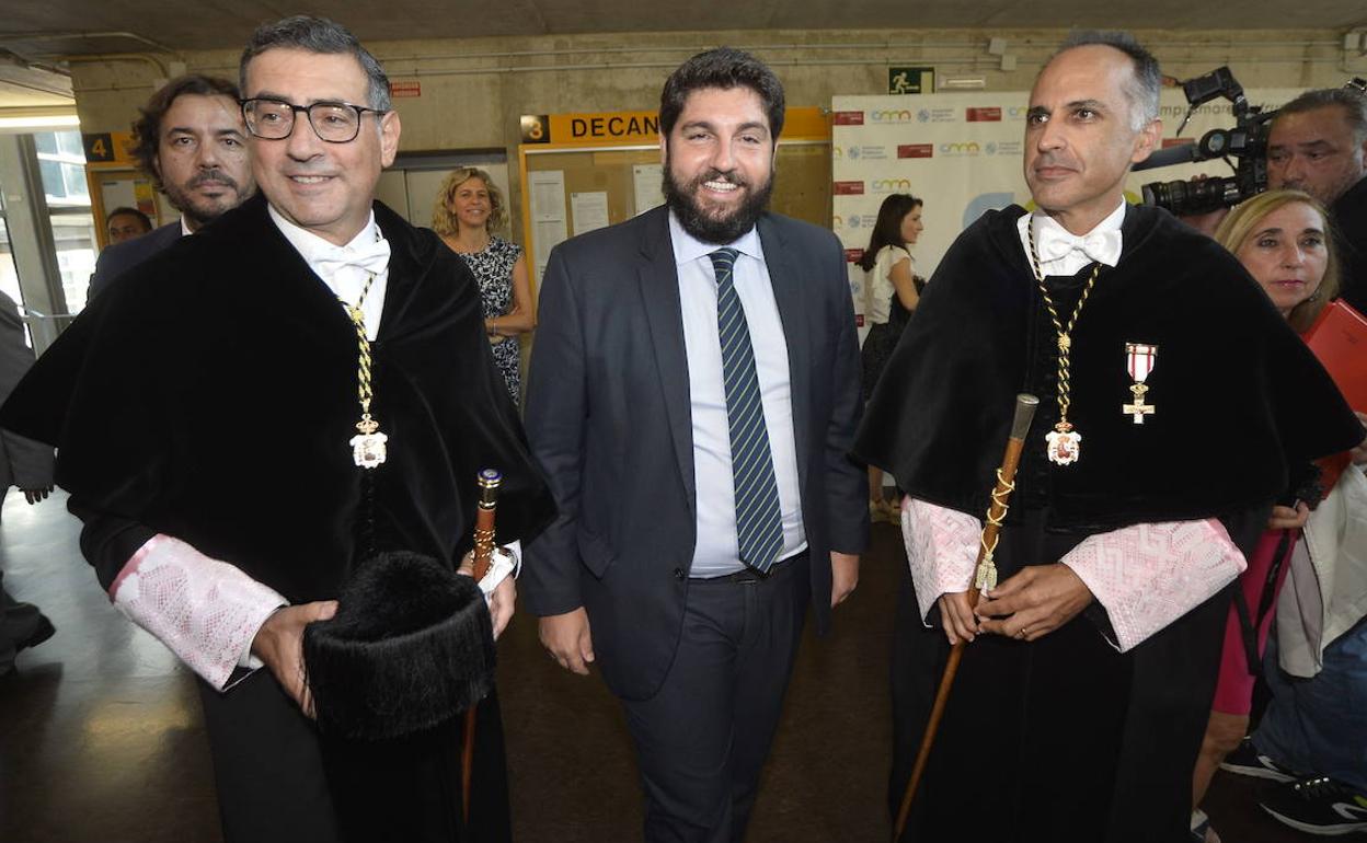 José Luján, Fernando López Miras y Alejandro Díaz Morcillo, en el curso académico.