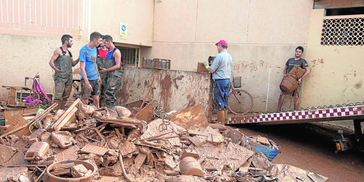 Las lluvias dejaron numerosos desperfectos en muchas localidades de la Región de Murcia. 