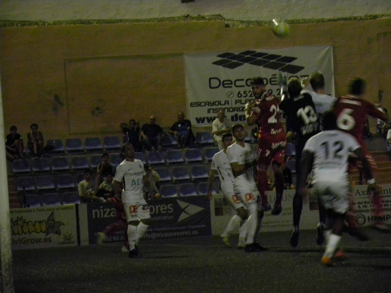 Los granas se llevan la primera parada de la Copa Federación tras vencer por 0-2 en Vélez-Málaga y se enfrentarán en la próxima ronda al Talavera