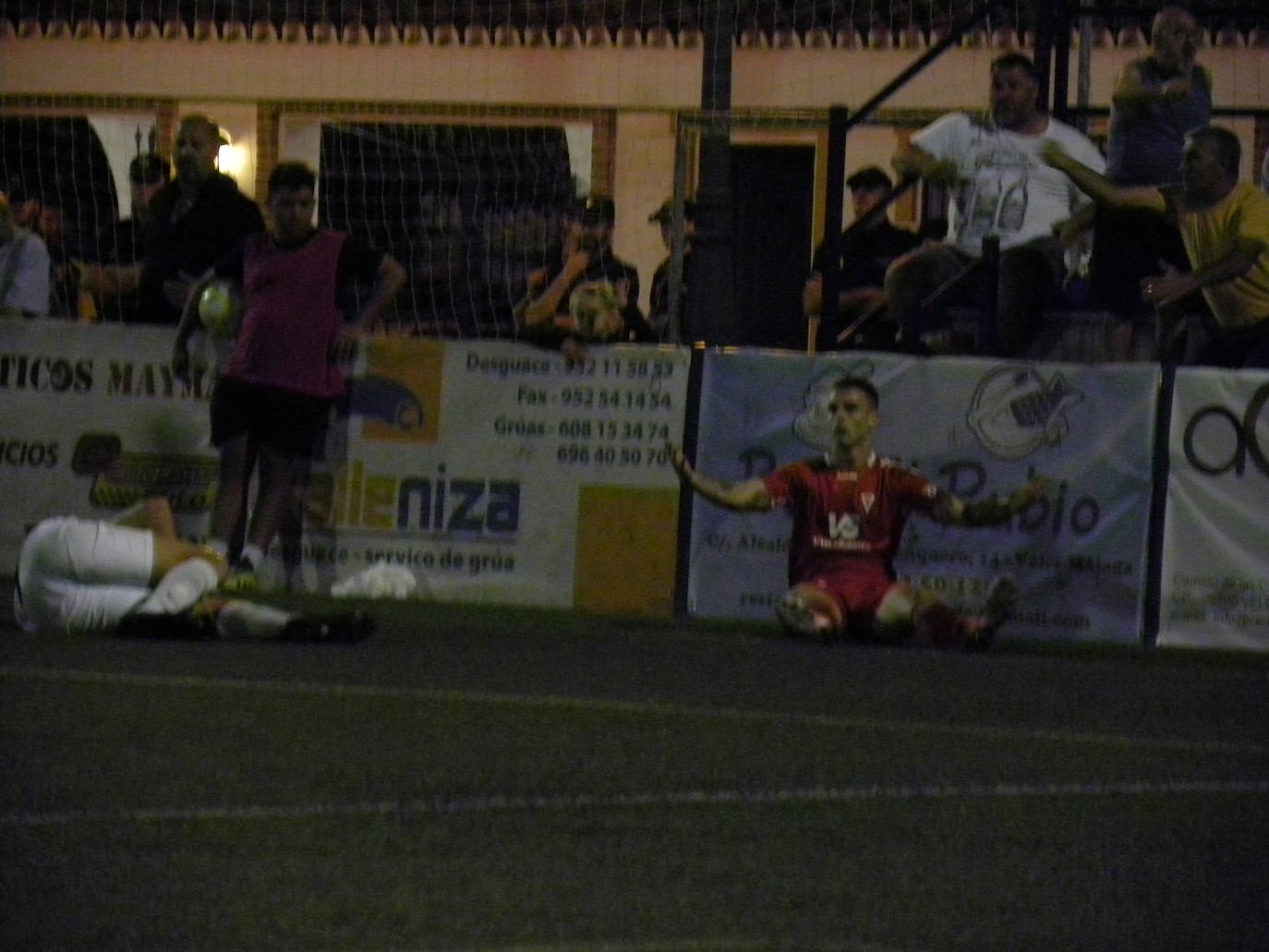 Los granas se llevan la primera parada de la Copa Federación tras vencer por 0-2 en Vélez-Málaga y se enfrentarán en la próxima ronda al Talavera