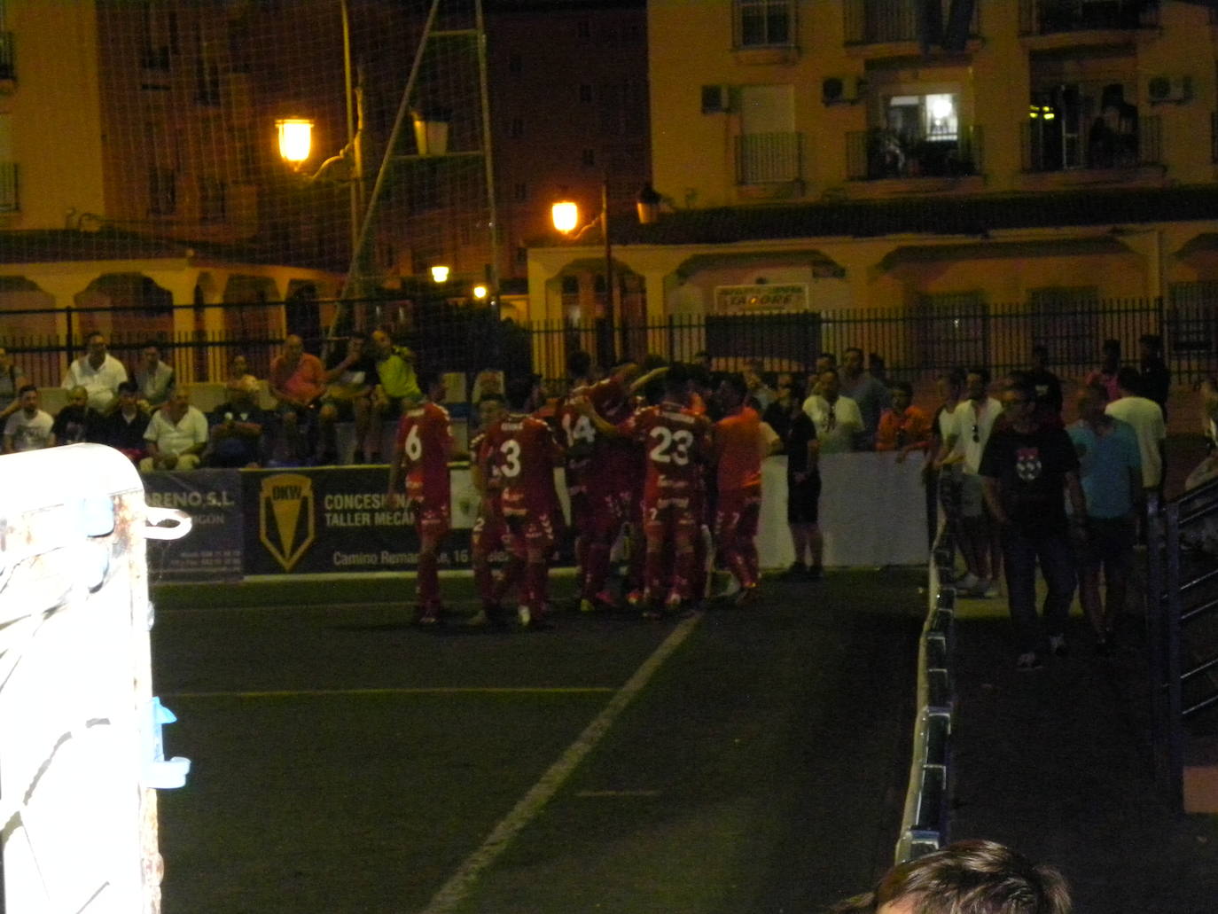 Los granas se llevan la primera parada de la Copa Federación tras vencer por 0-2 en Vélez-Málaga y se enfrentarán en la próxima ronda al Talavera