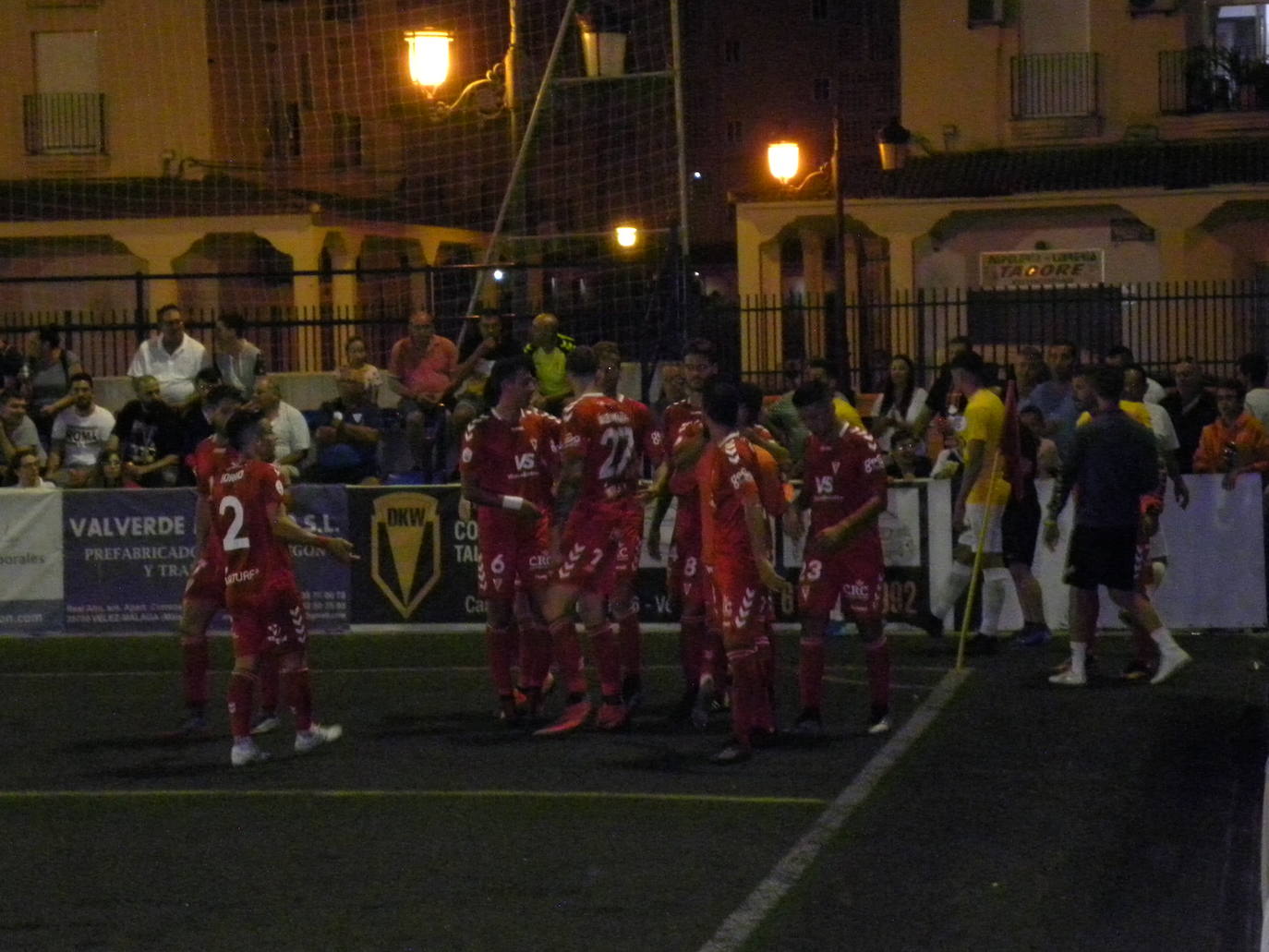 Los granas se llevan la primera parada de la Copa Federación tras vencer por 0-2 en Vélez-Málaga y se enfrentarán en la próxima ronda al Talavera