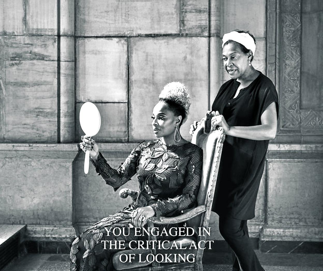  Iconos. Algunas imágenes de Carrie Mae Weems llevan sus propios textos y se han convertido en símbolos.