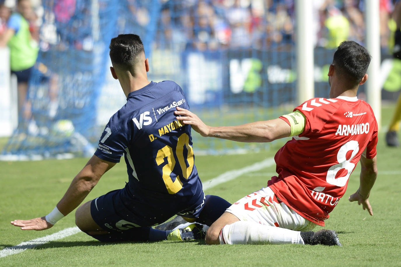 El Murcia fue el vencedor moral de un encuentro en el que el UCAM no dio la talla y en el que ambos equipos apenas generaron ocasiones de gol