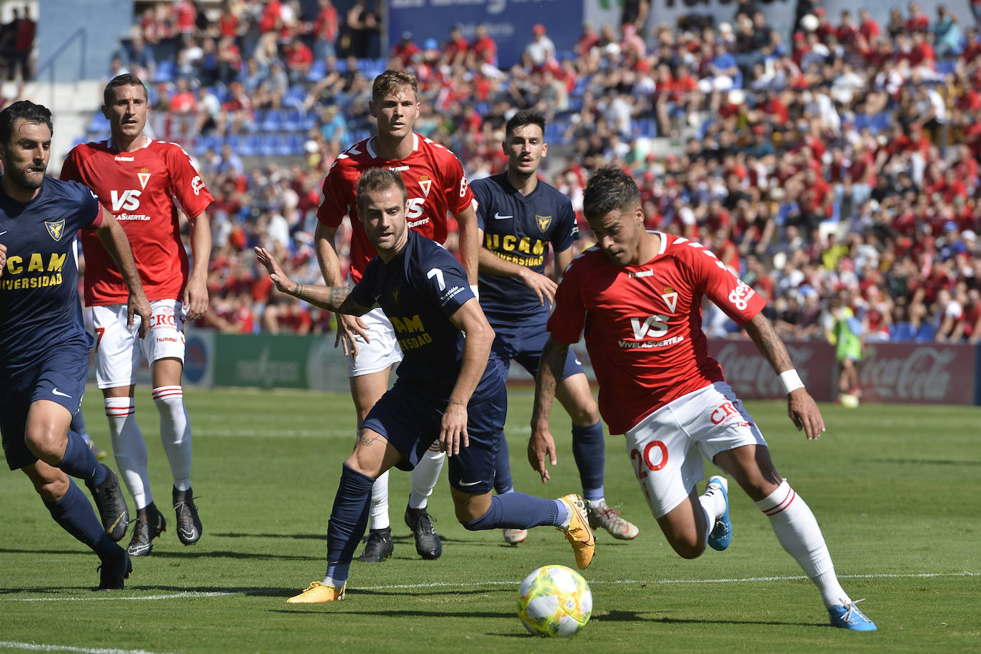 El Murcia fue el vencedor moral de un encuentro en el que el UCAM no dio la talla y en el que ambos equipos apenas generaron ocasiones de gol