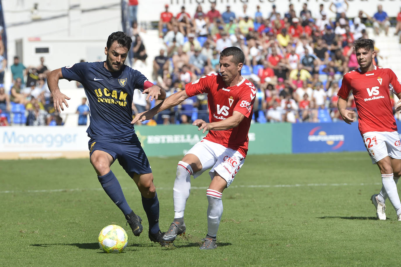 El Murcia fue el vencedor moral de un encuentro en el que el UCAM no dio la talla y en el que ambos equipos apenas generaron ocasiones de gol