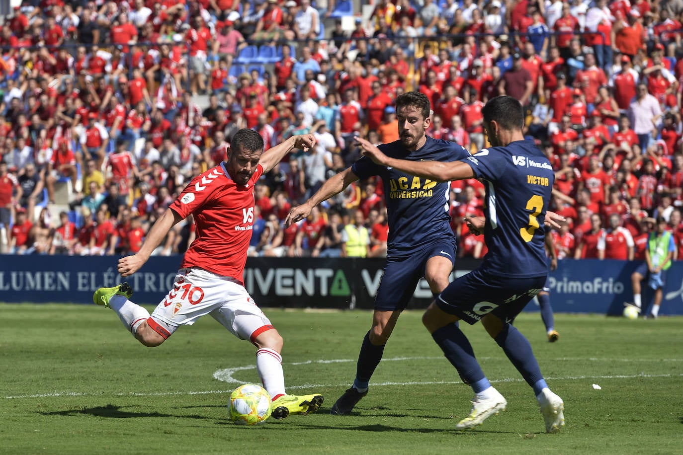 El Murcia fue el vencedor moral de un encuentro en el que el UCAM no dio la talla y en el que ambos equipos apenas generaron ocasiones de gol