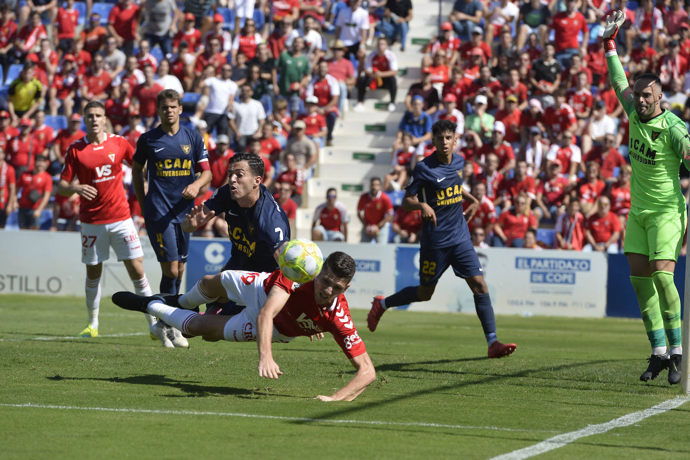 El Murcia fue el vencedor moral de un encuentro en el que el UCAM no dio la talla y en el que ambos equipos apenas generaron ocasiones de gol