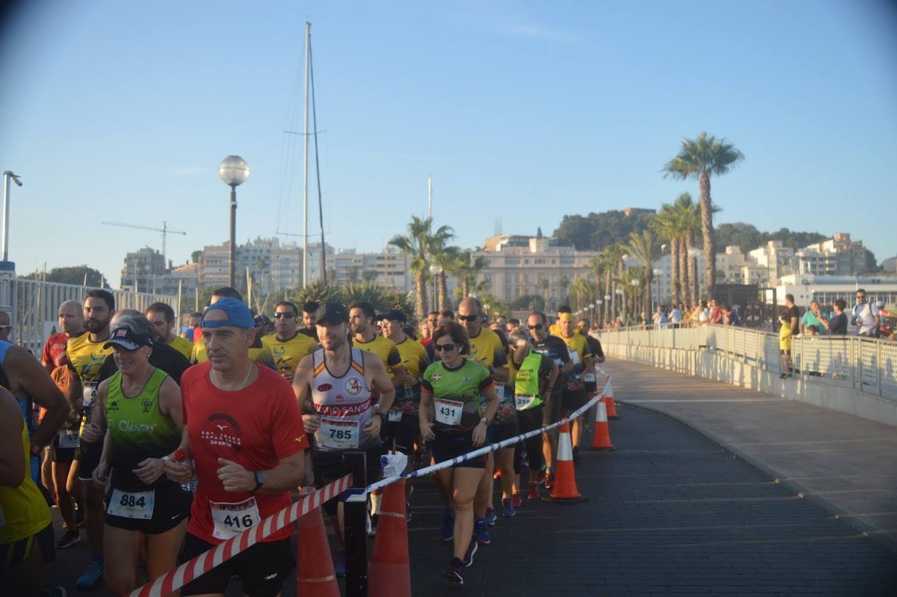 El atleta del Mandarache consigue el triunfo con un tiempo de 33:02 minutos en los 10 kilómetros, por los 38:16 para la corredora de la Juventud Atlética Elche