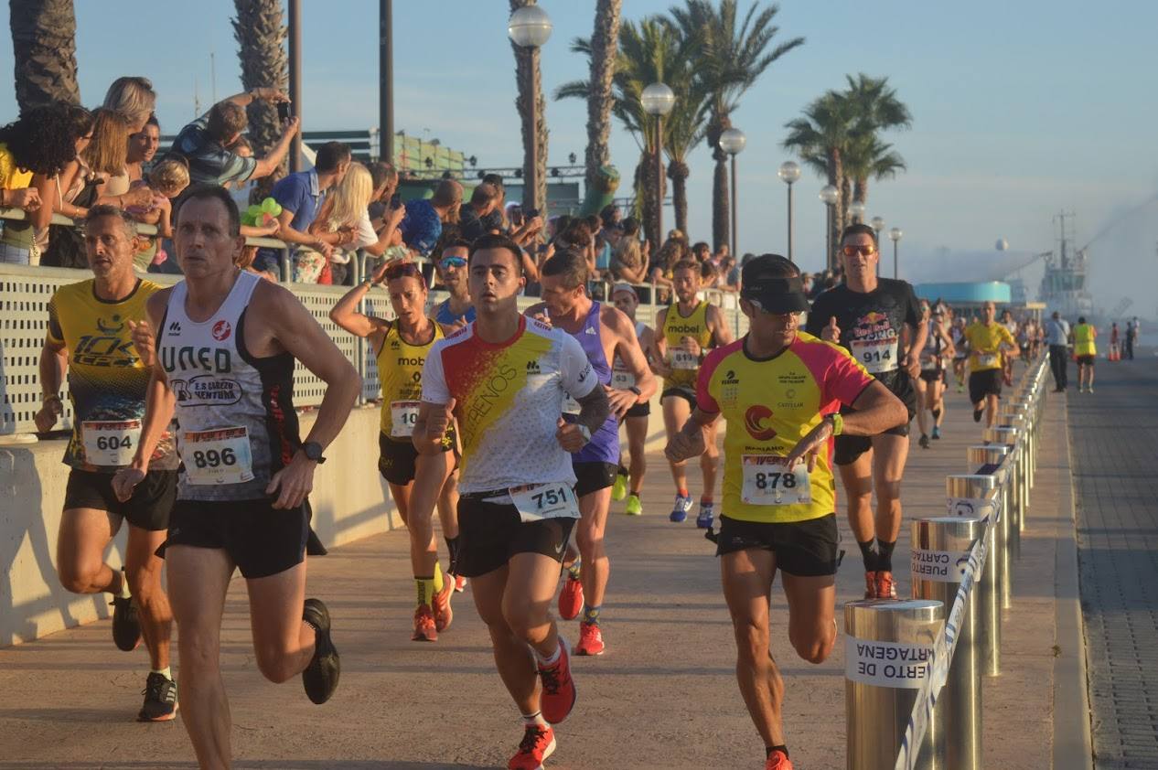 El atleta del Mandarache consigue el triunfo con un tiempo de 33:02 minutos en los 10 kilómetros, por los 38:16 para la corredora de la Juventud Atlética Elche