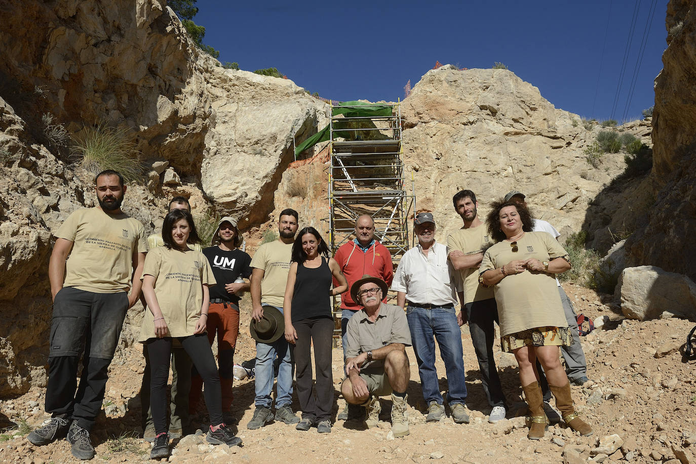 El yacimiento paleontológico de Abanilla suma esta campaña un centenar de nuevos registros de grandes mamíferos, y otros tantos de roedores, anfibios, aves y reptiles de hace un millón de años