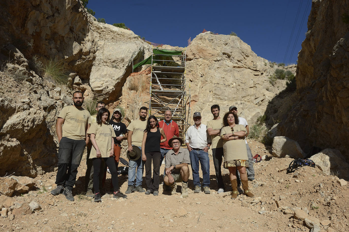 El yacimiento paleontológico de Abanilla suma esta campaña un centenar de nuevos registros de grandes mamíferos, y otros tantos de roedores, anfibios, aves y reptiles de hace un millón de años