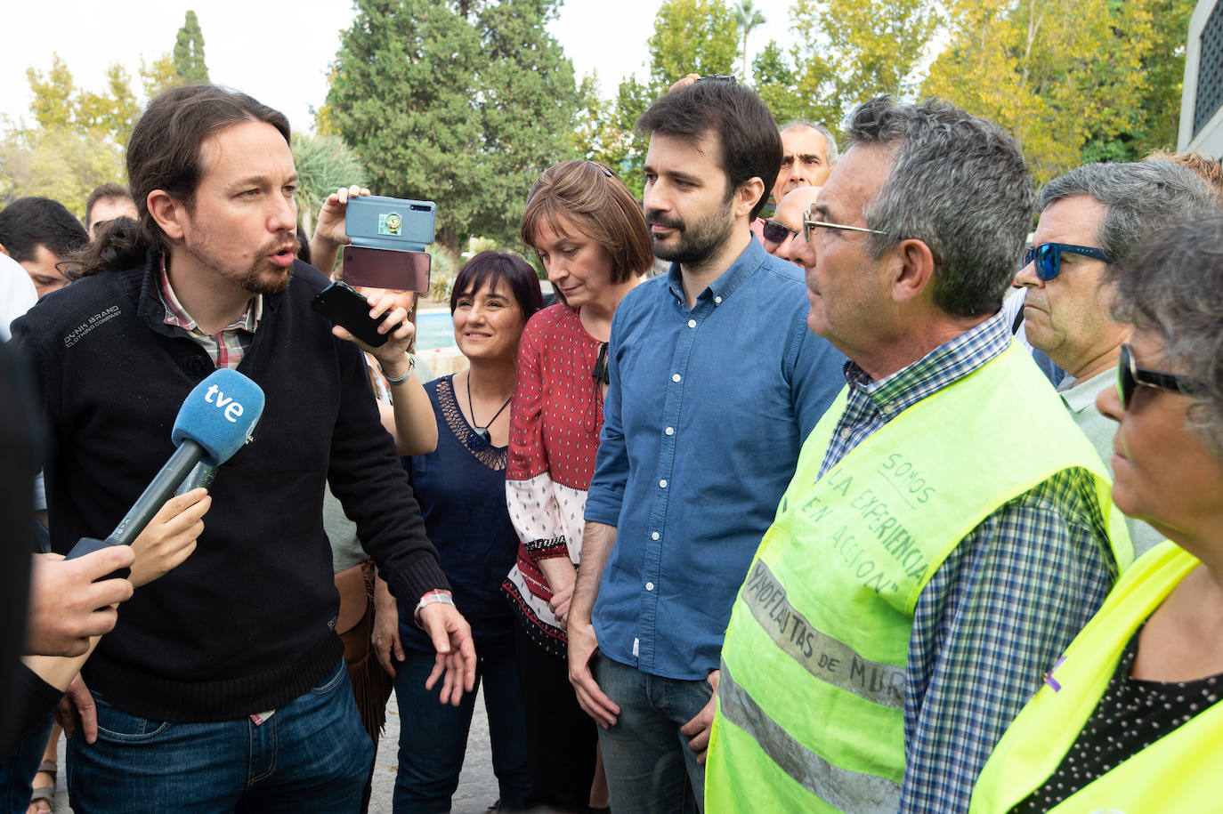 El líder de Unidas Podemos comprueba en Murcia el músculo de su formación en un acto en que no hubo mención a la marcha de Urralburu