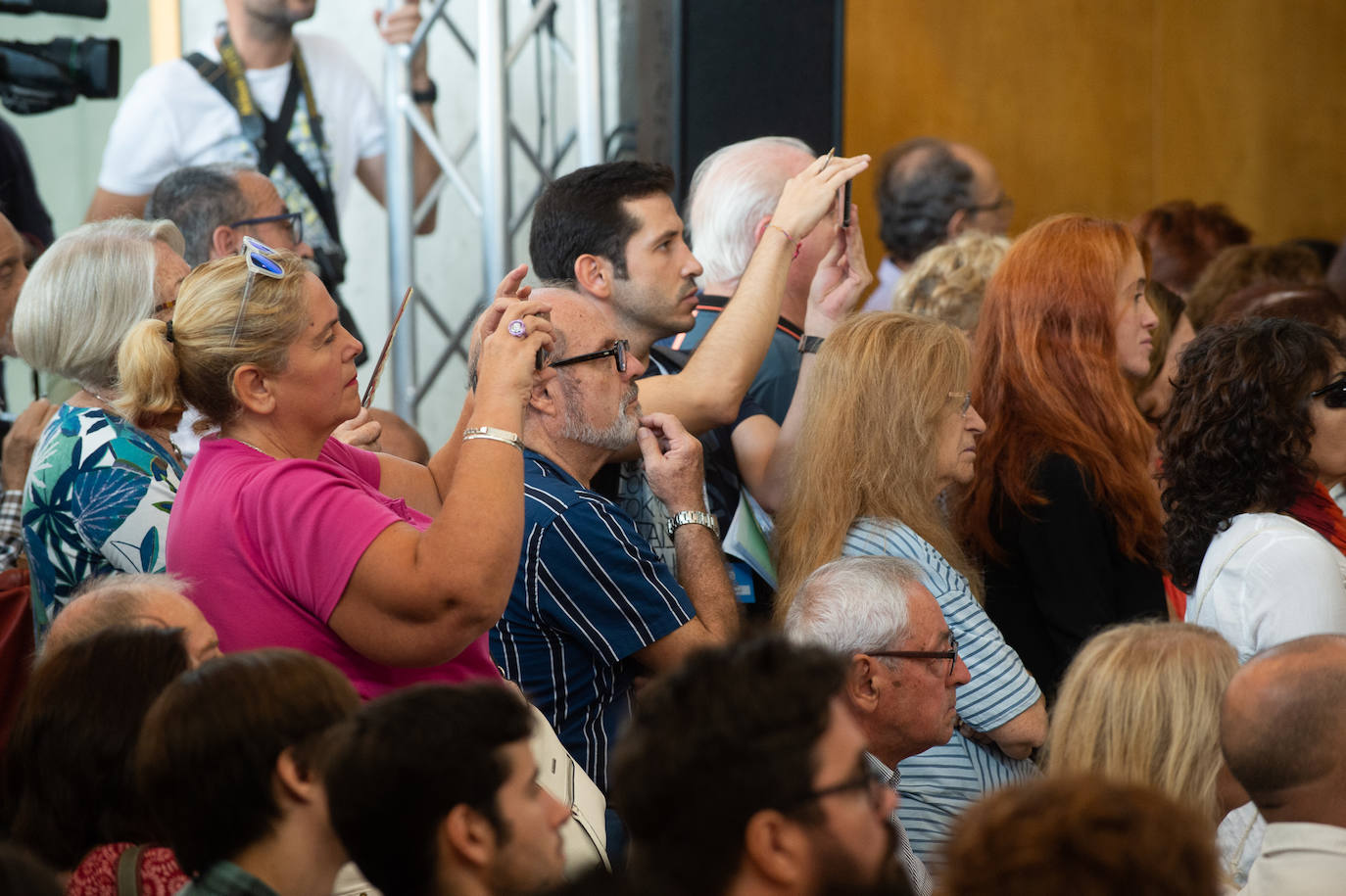 El líder de Unidas Podemos comprueba en Murcia el músculo de su formación en un acto en que no hubo mención a la marcha de Urralburu