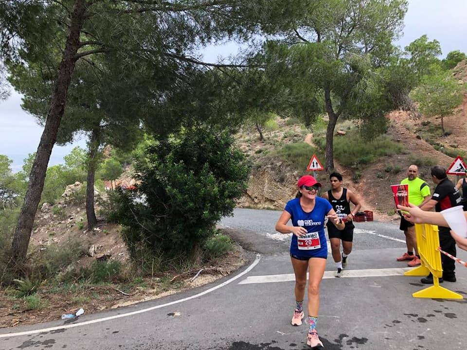 El atleta del Mobel Automenor Running Team Iván Hernández se lleva la prueba de 12 kilómetros con un tiempo de 46:10 minutos, por los 1:02:37 para la ganadora femenina, Sabina María Rico