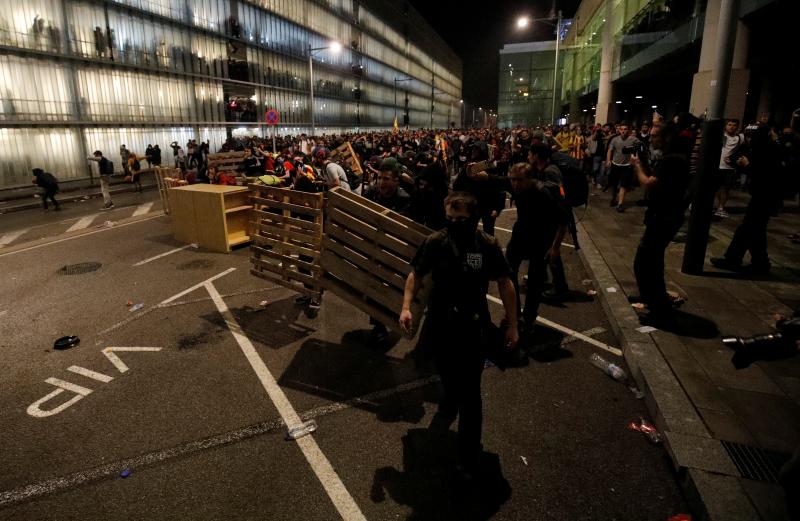 Fotos: Protestas en Cataluña al conocerse la condena de los líderes independentistas